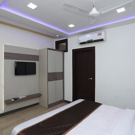 Oyo Hotel Vaishnavi Heritage Inn Agra  Bagian luar foto