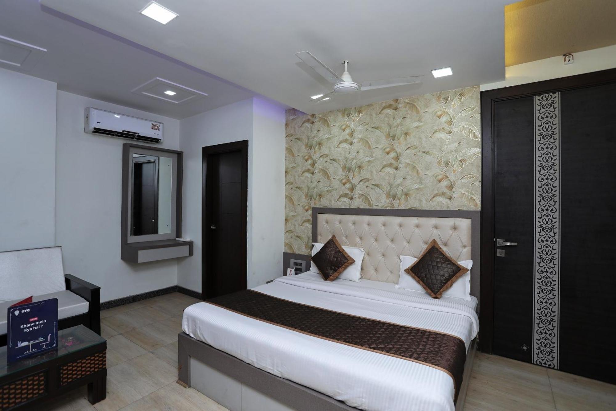 Oyo Hotel Vaishnavi Heritage Inn Agra  Bagian luar foto