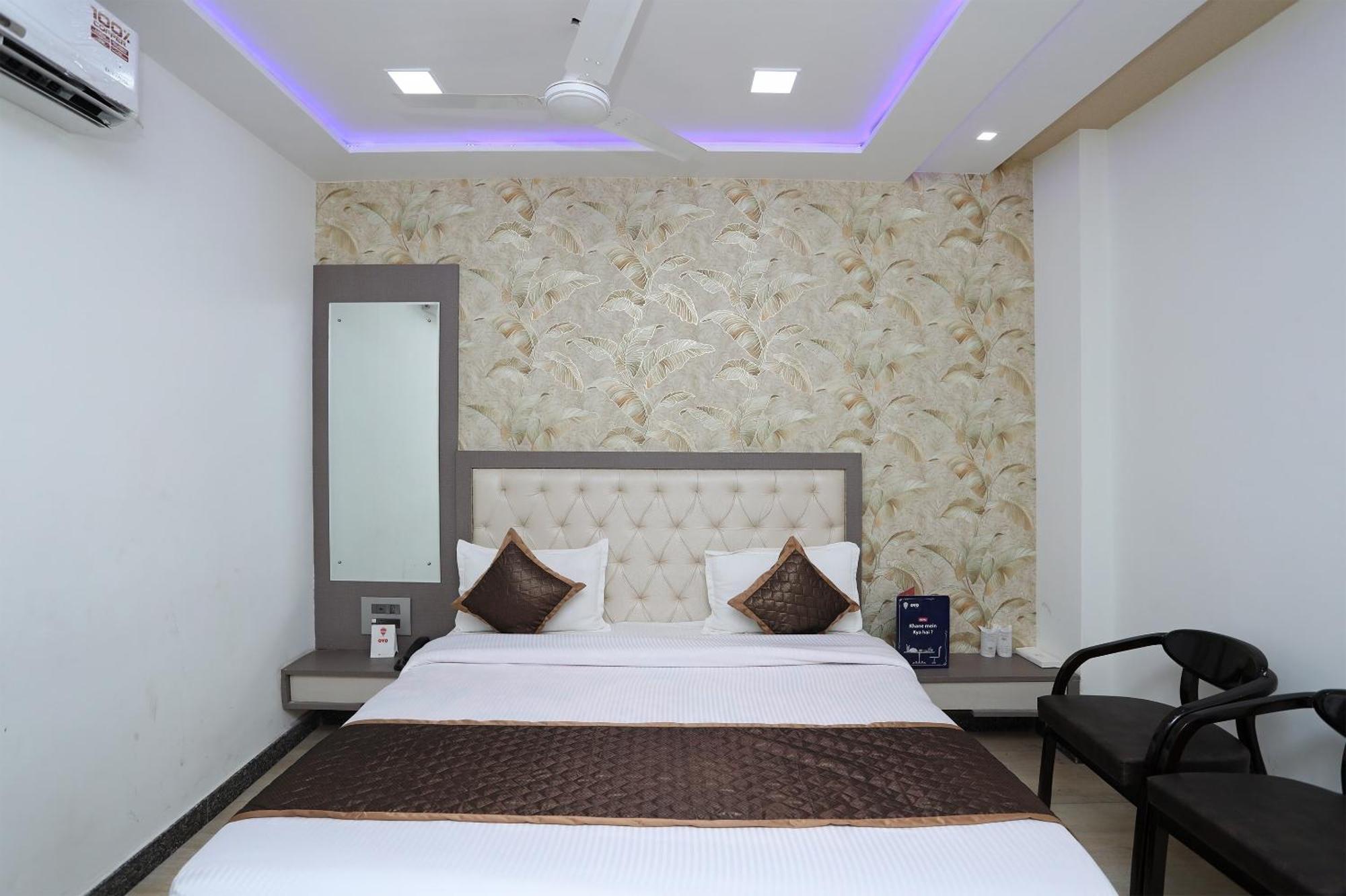 Oyo Hotel Vaishnavi Heritage Inn Agra  Bagian luar foto