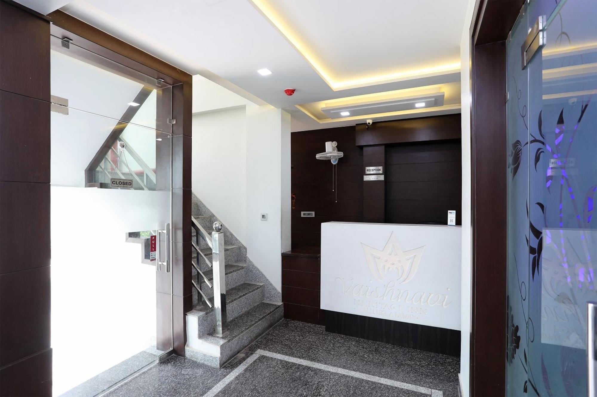 Oyo Hotel Vaishnavi Heritage Inn Agra  Bagian luar foto